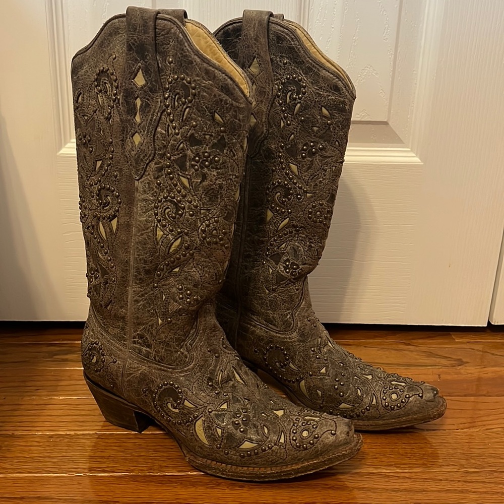 Corral Inlay Embroidery Western Boots- Snip Toe